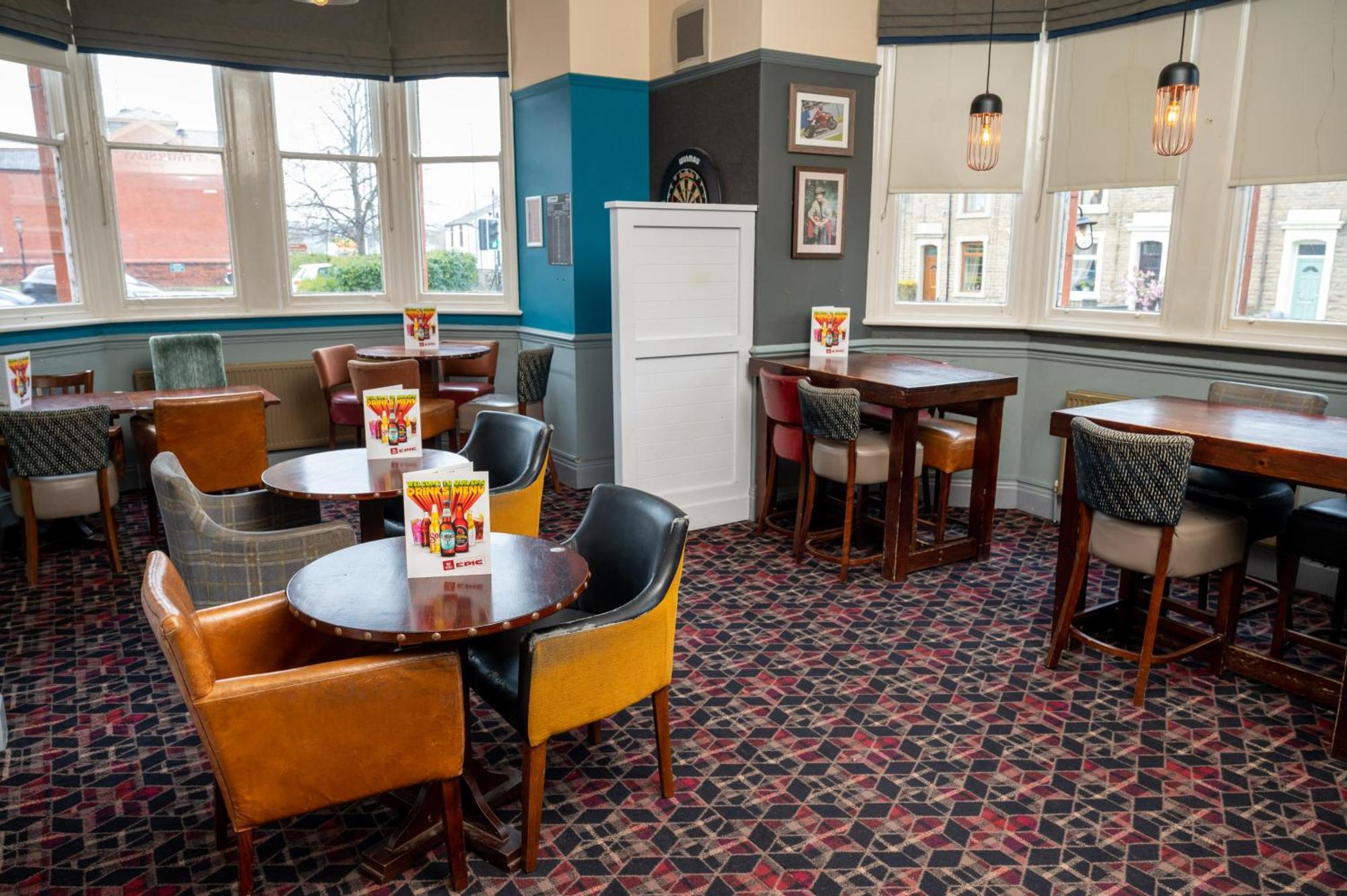 The Fernhurst By Greene King Inns แบล็กเบิร์น ภายนอก รูปภาพ